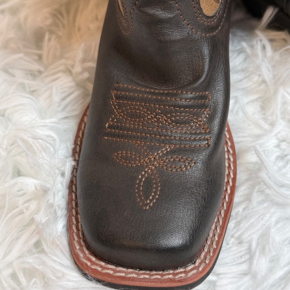 NWOT- Boy's Cowboy Boots - Picture 3 of 7